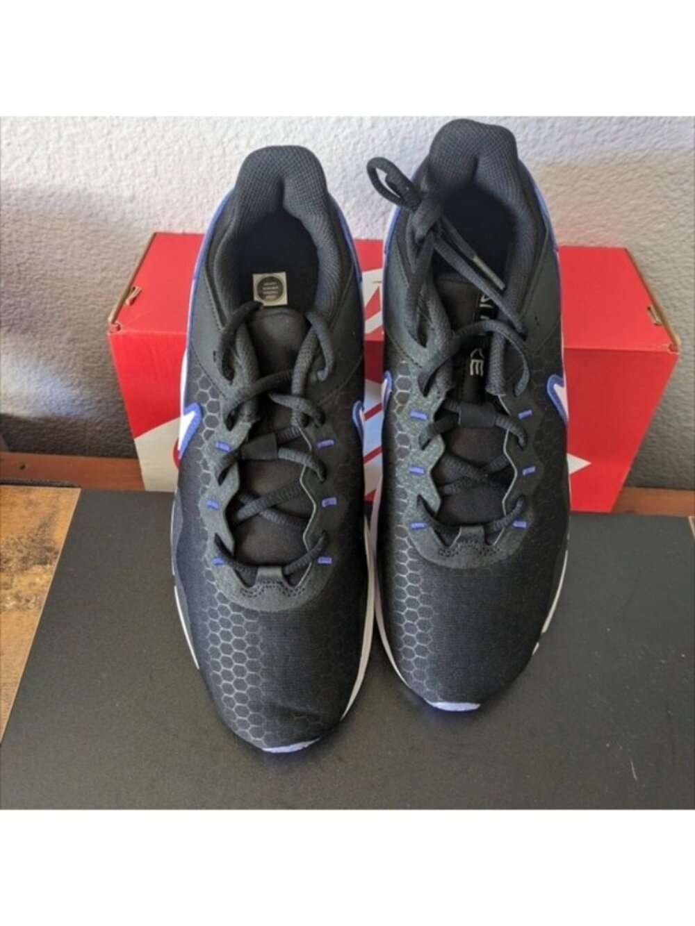 Nike Legend Essential 2 Women Size 11 New Black White Pink Blue 072026 - Picture 10 of 12
